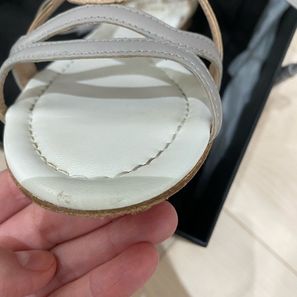 Hugo Boss grey/light peach sandals US 7 - Picture 6 of 14